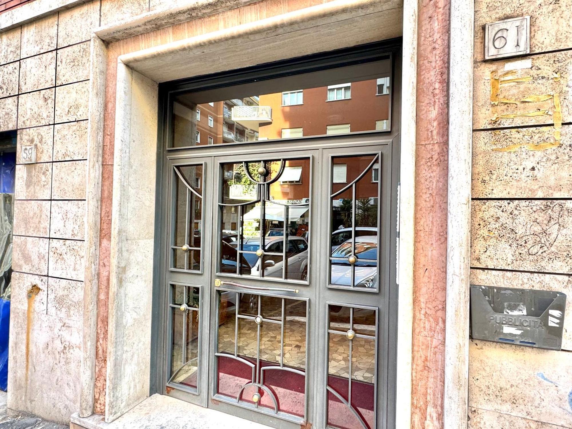 Vespa S House 10 Minuti Musei Vaticani Roma
